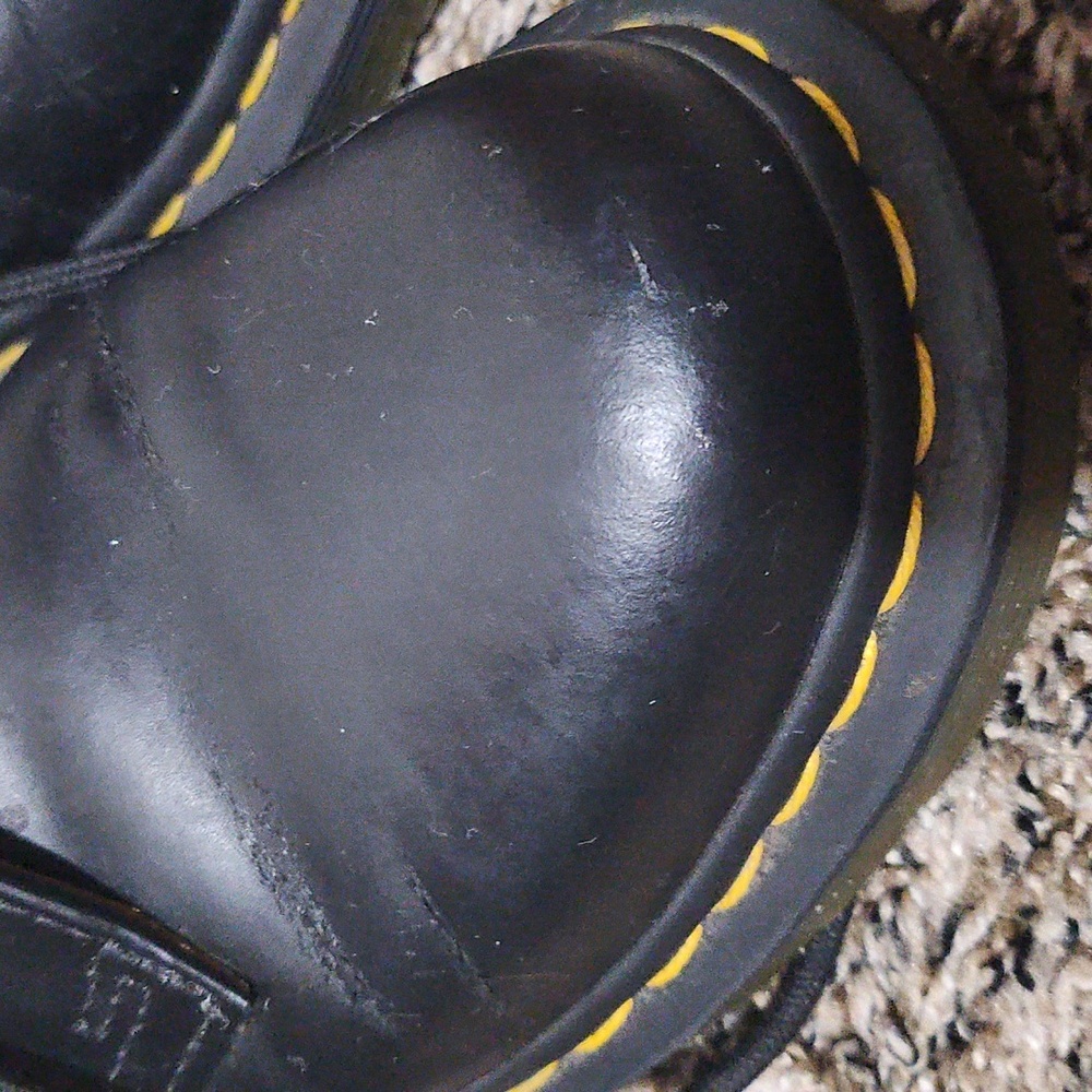 Dr Martens 3 Eyelet Shoes - Picture 3 of 5